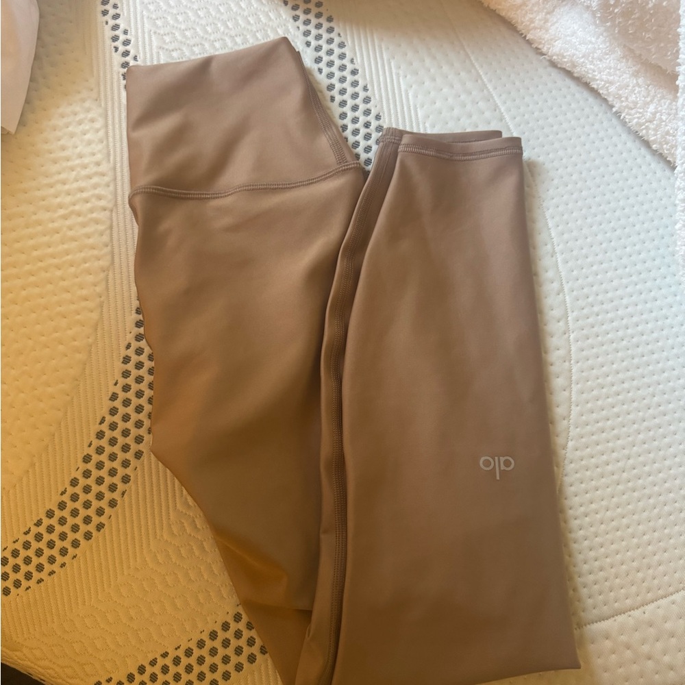 ALO Yoga Beige Leggings